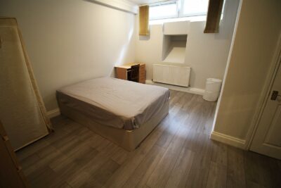 room for rent hampshire terrace