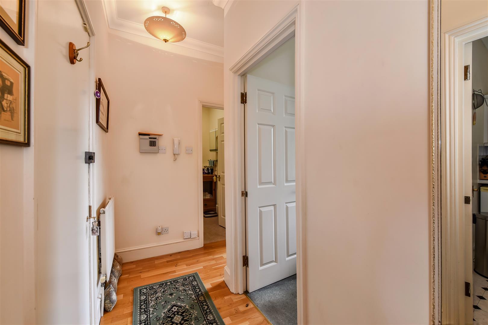 flat for sale kent road