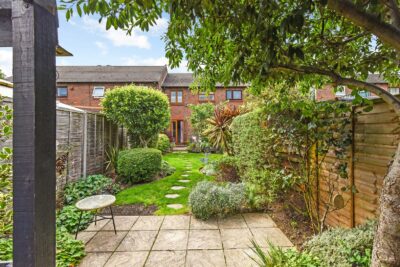 house - terraced for sale park road