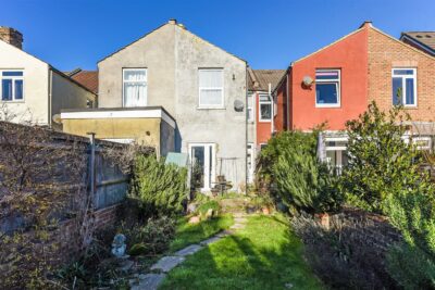 house - terraced for sale new road east