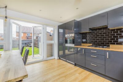 house - detached for sale herons way
