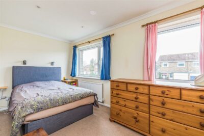 house - semi-detached for sale brook gardens
