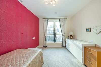 flat for sale south parade