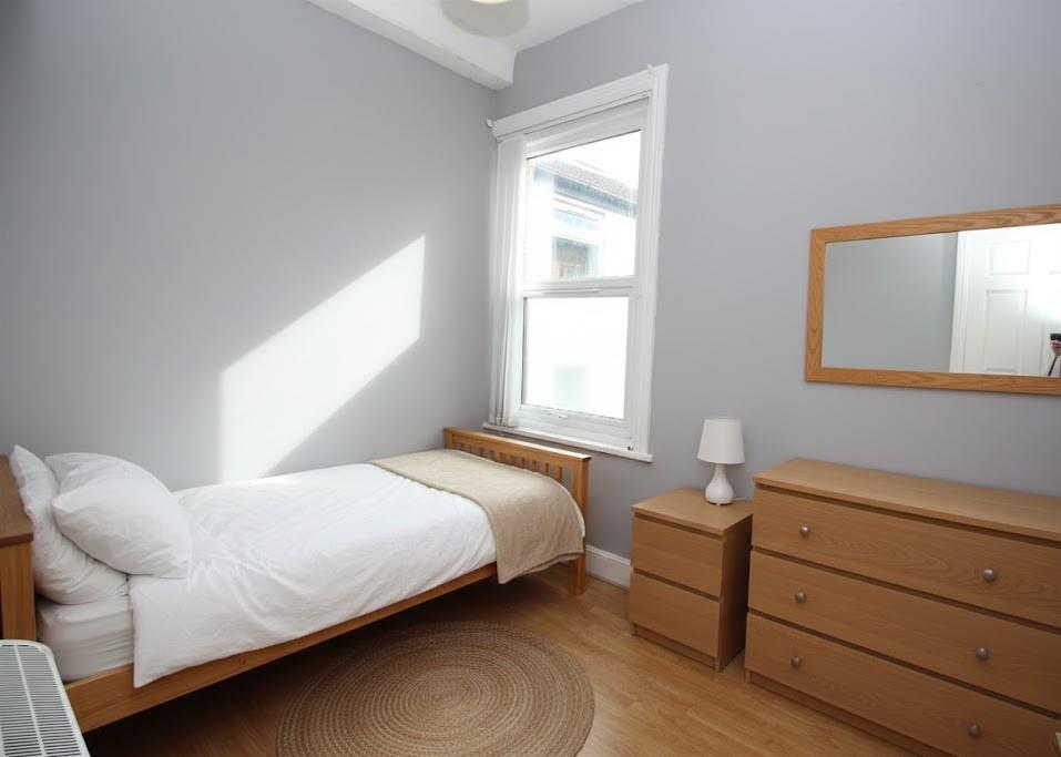 flat for rent beach road