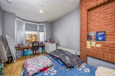 house - terraced for rent manners road
