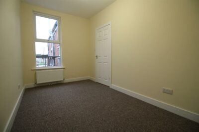 flat for rent angerstein road