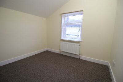 flat for rent angerstein road