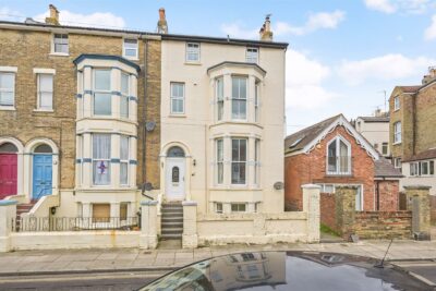 house - detached for rent shaftesbury road
