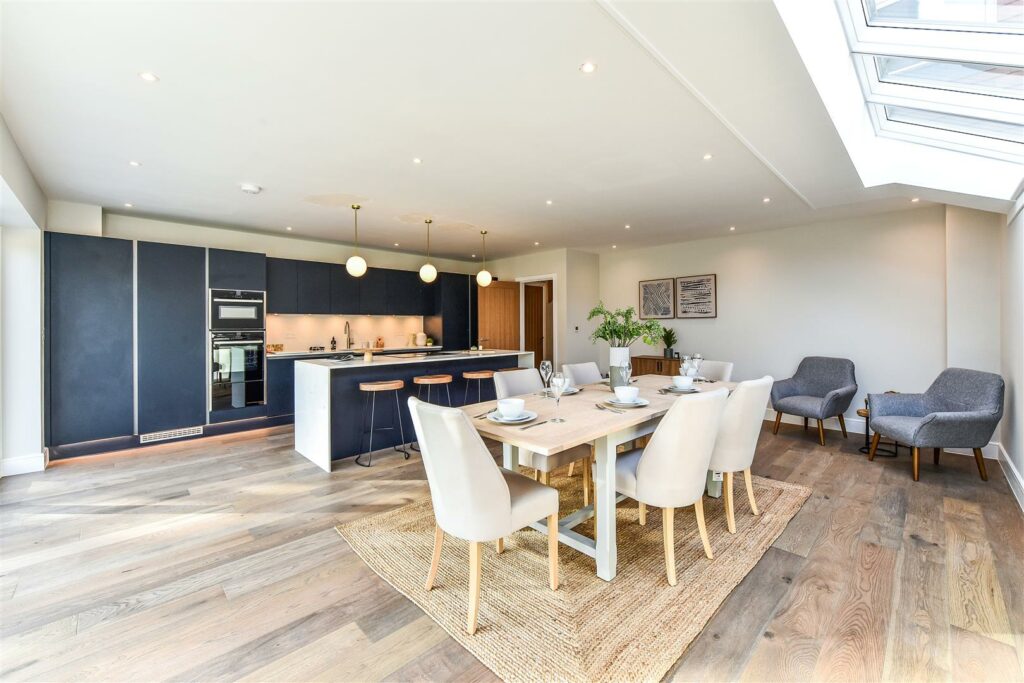 House SemiDetached For Sale Lavant Road, Chichester 18525360