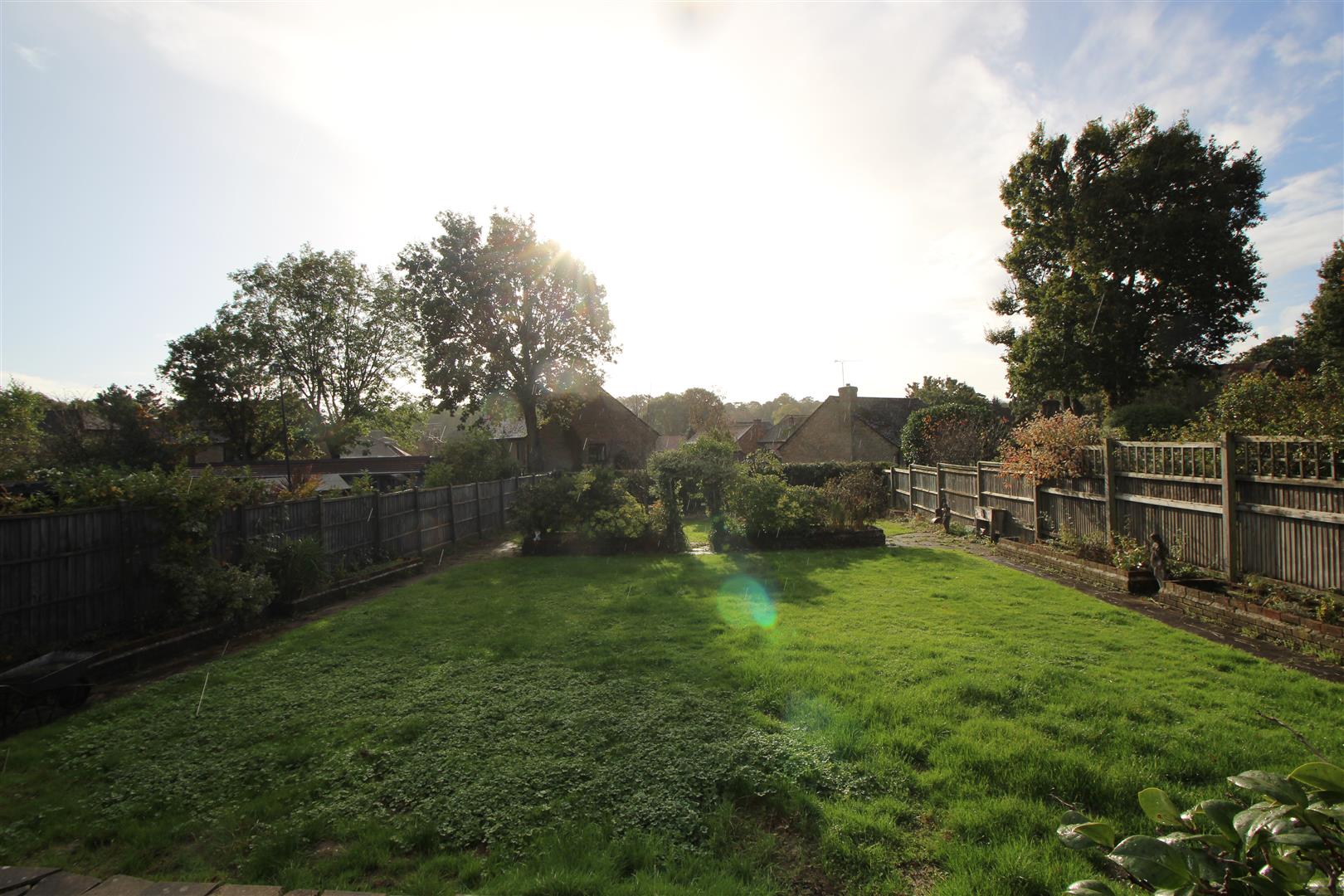 house - detached for sale warfield crescent