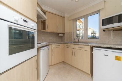 flat for sale harbour road