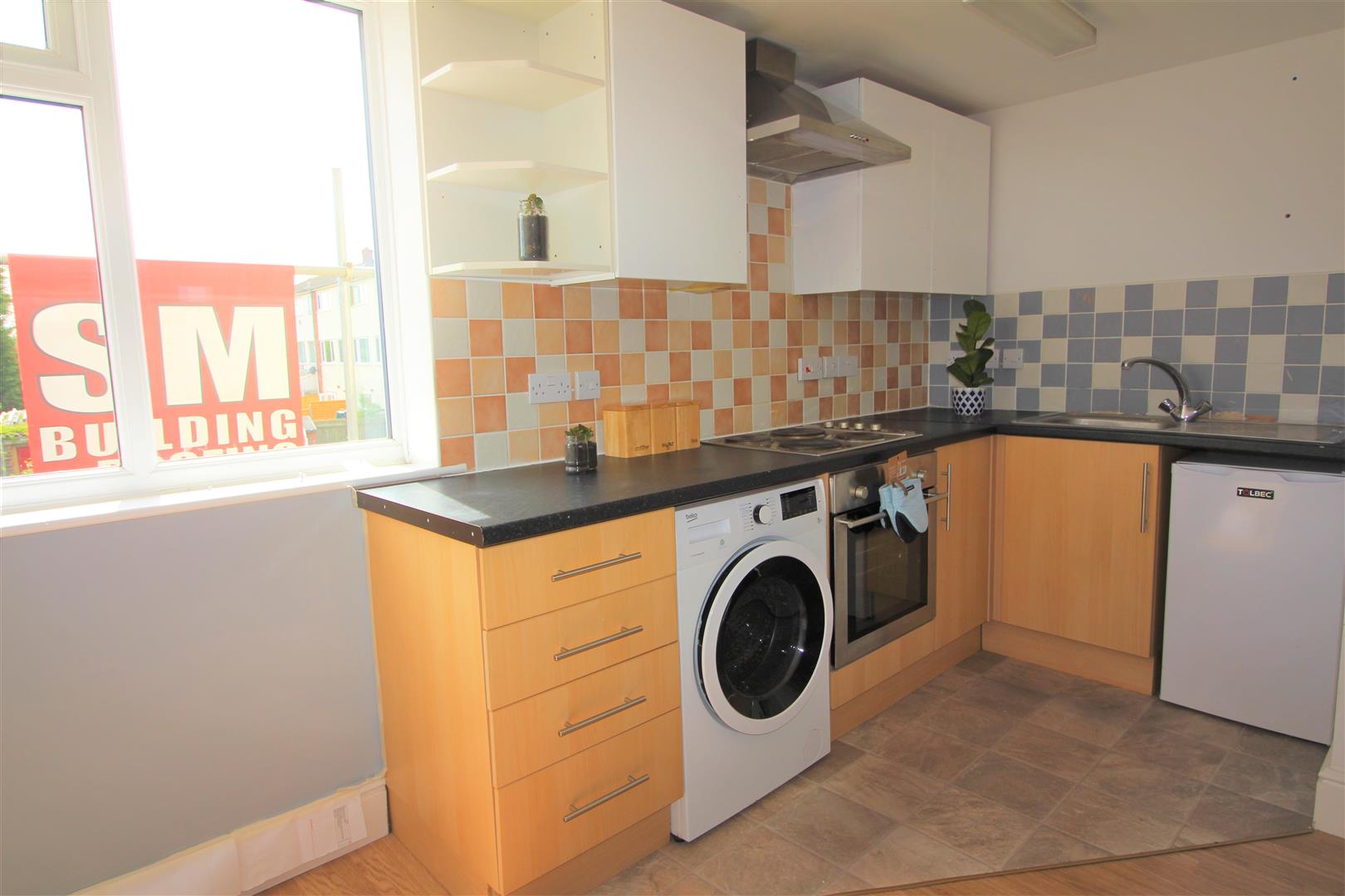 flat for rent eaton close