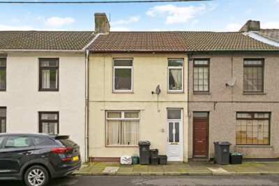 house - terraced for sale king street
