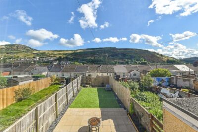 house - terraced for sale woodland road