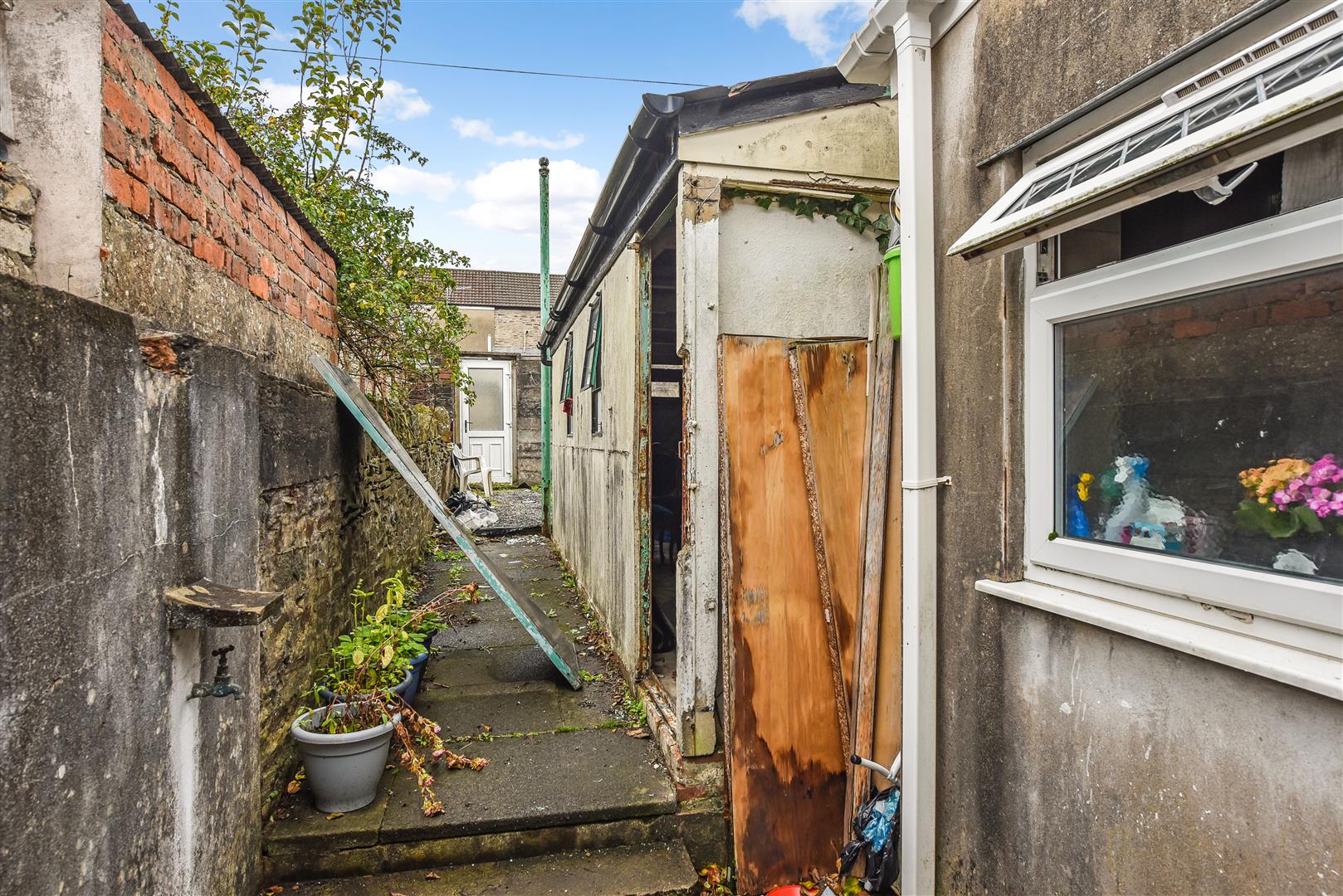house - terraced for sale queen street