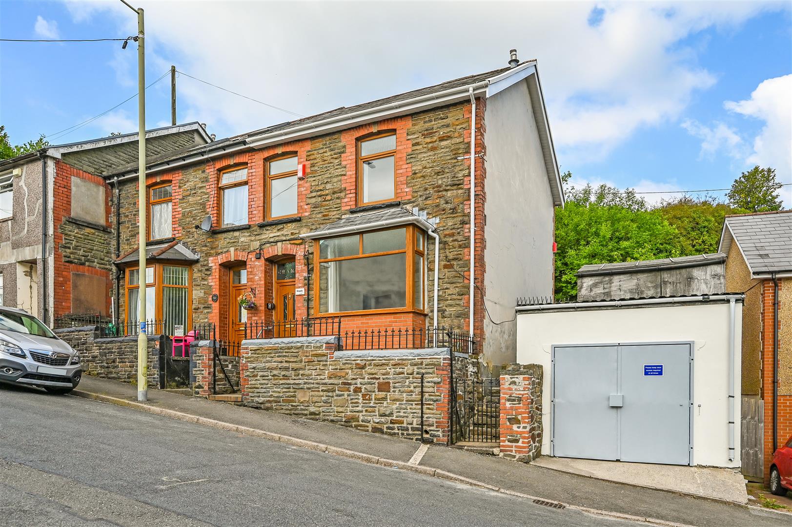 house for sale brynbedw road