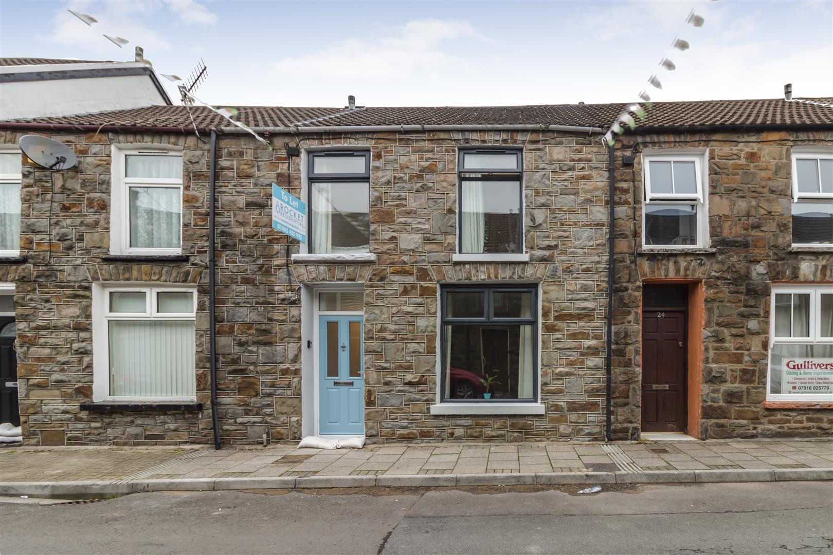 house - terraced for rent tynybedw street