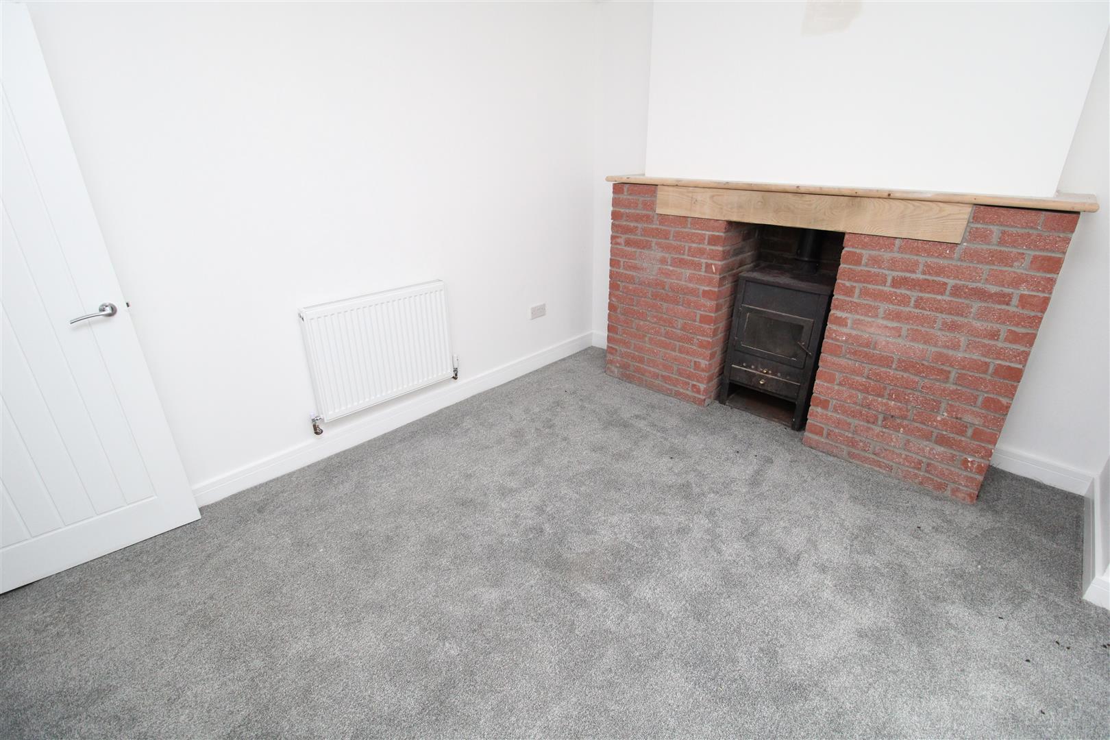 flat for rent north road
