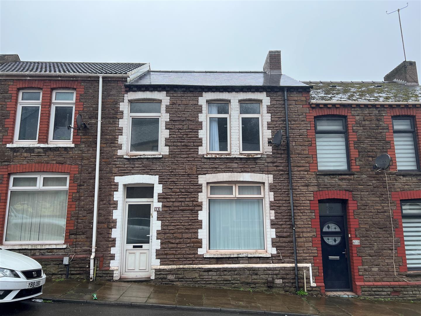 house - terraced for rent caradoc street