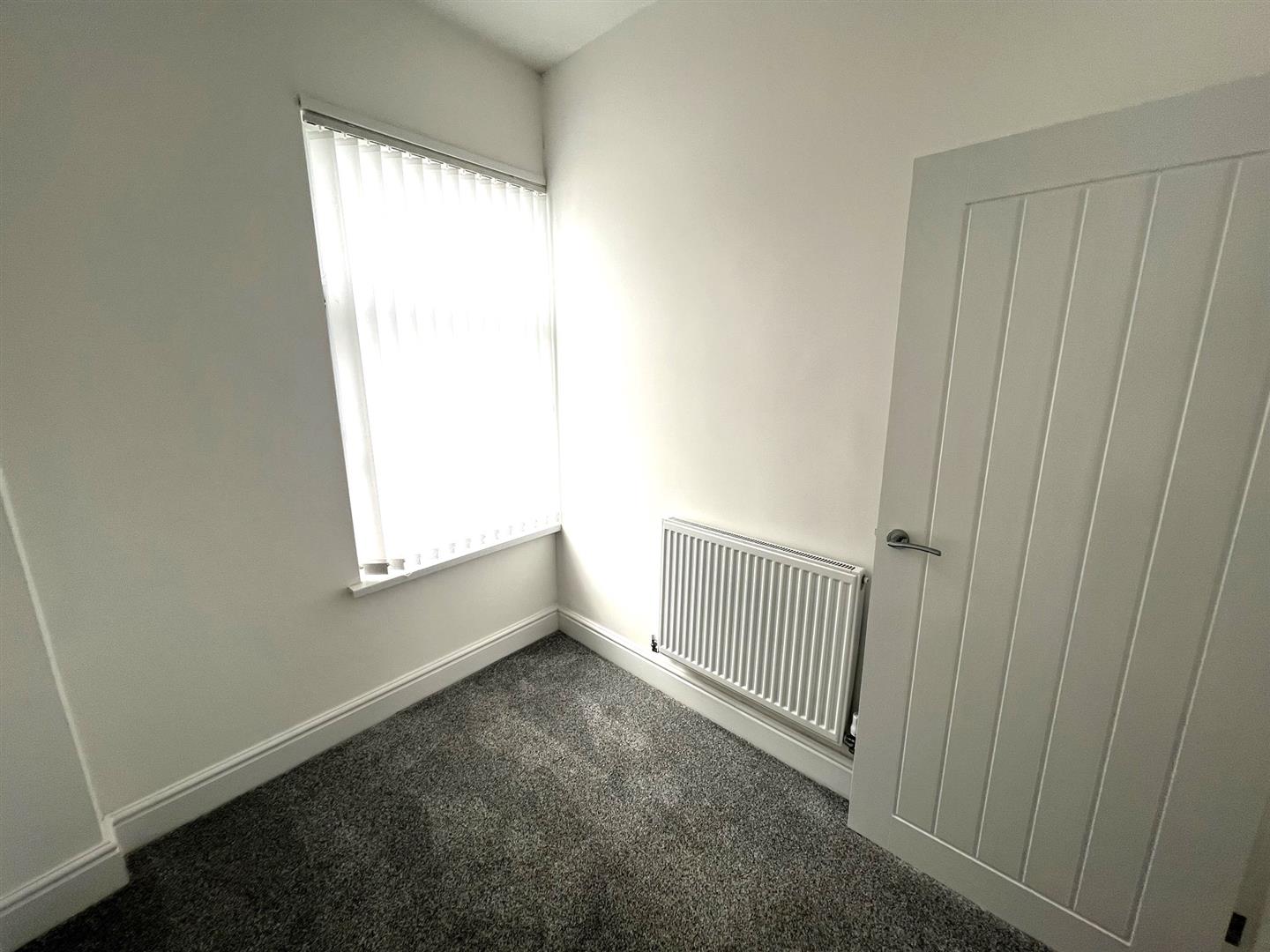 house for rent llewelyn street