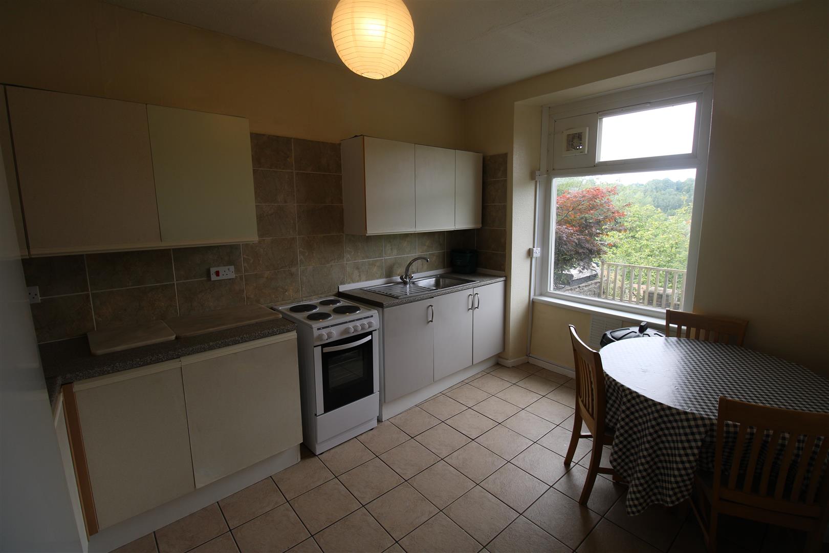 house - terraced for rent wood road