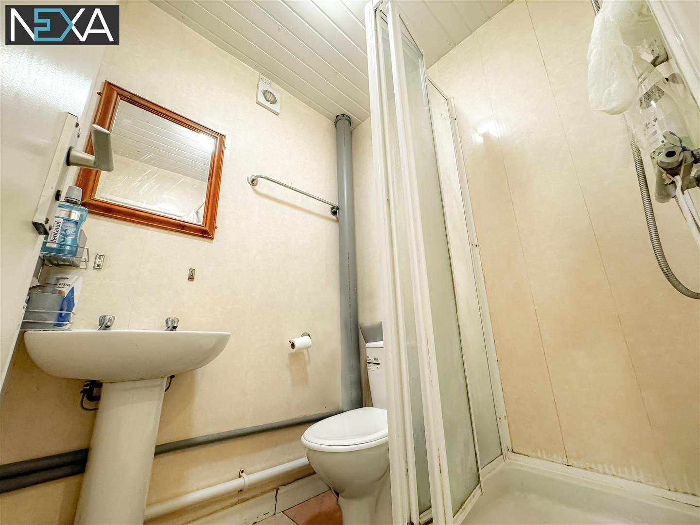 flat for rent stow hill