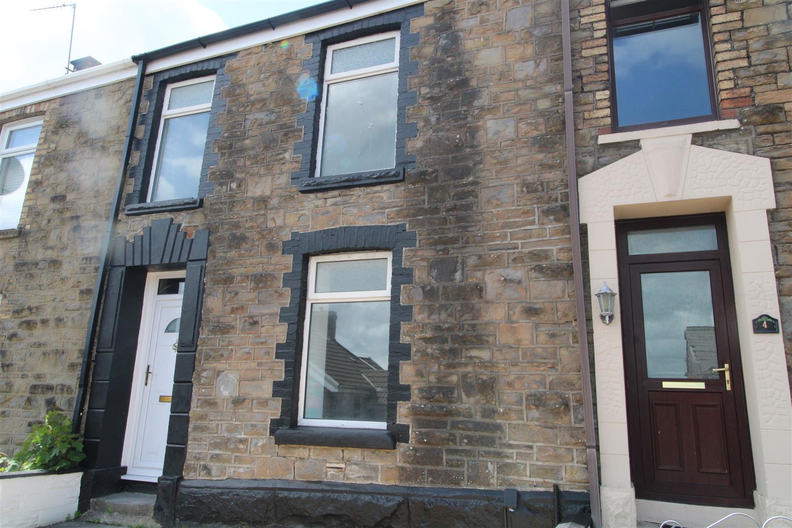 house - terraced for rent springfield street