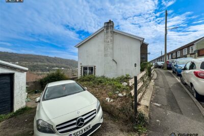 house - detached for rent tower street