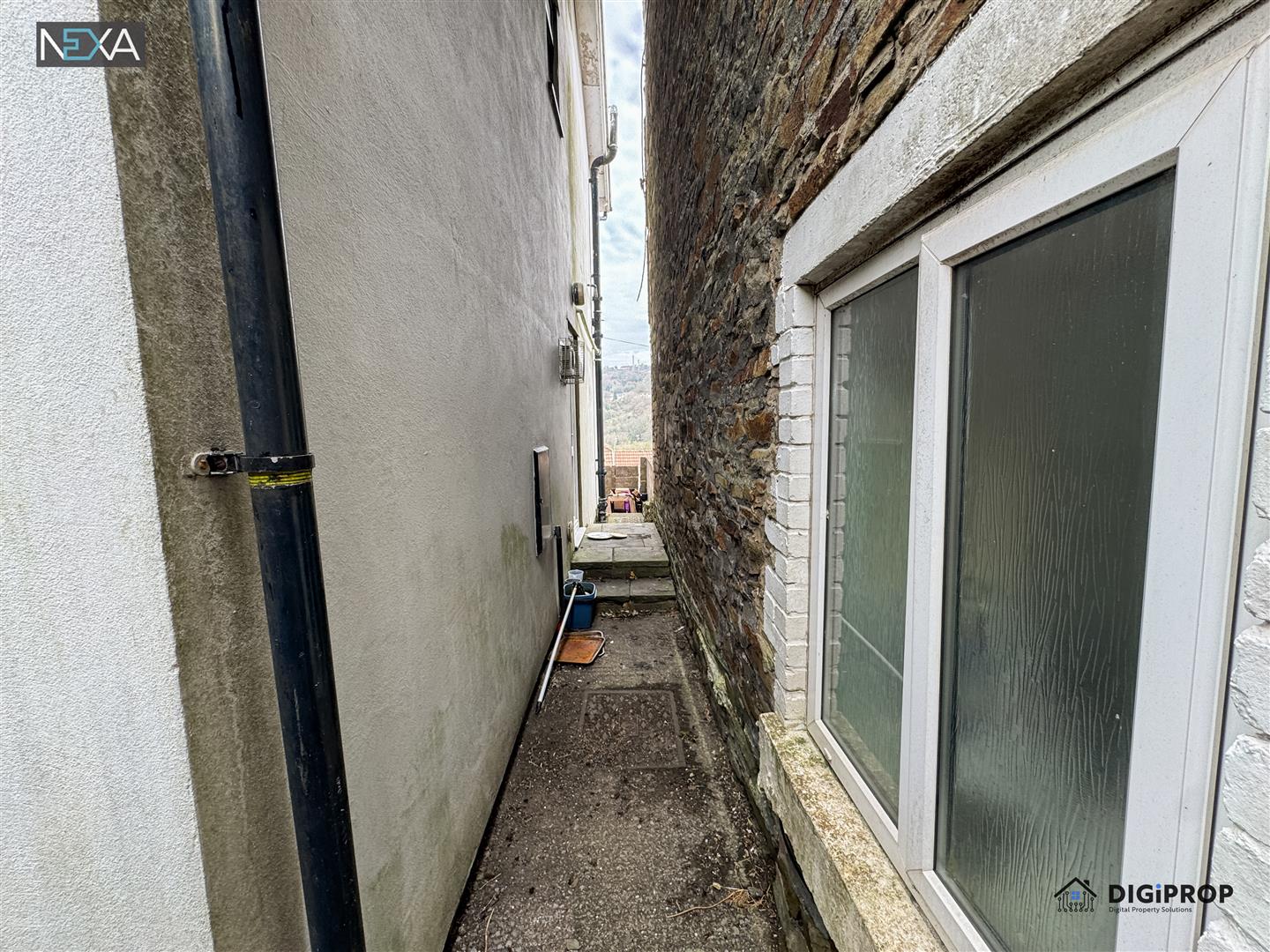 house - detached for rent tower street