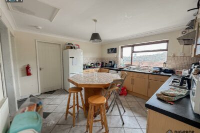 house - detached for rent tower street