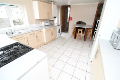 house - terraced for rent park crescent