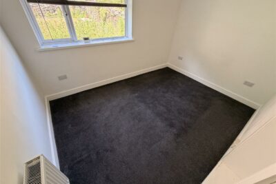 house - terraced for rent penygraig road