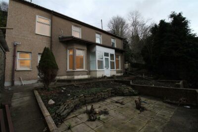 house - detached for rent ystrad road
