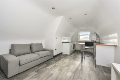 apartment for rent crwys road