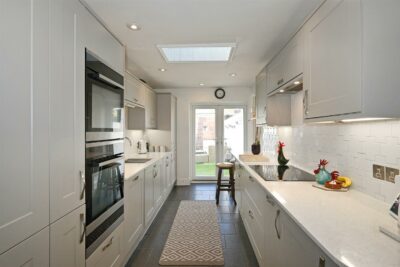 house for sale bonchurch road