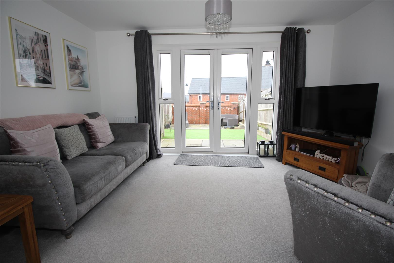 house - semi-detached for sale hunt way