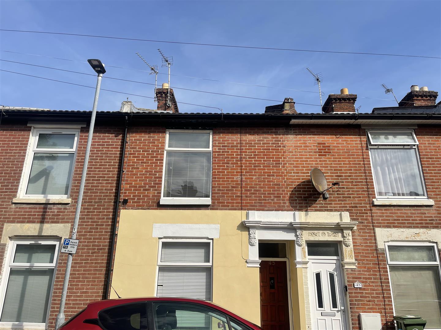 house - terraced for rent telephone road