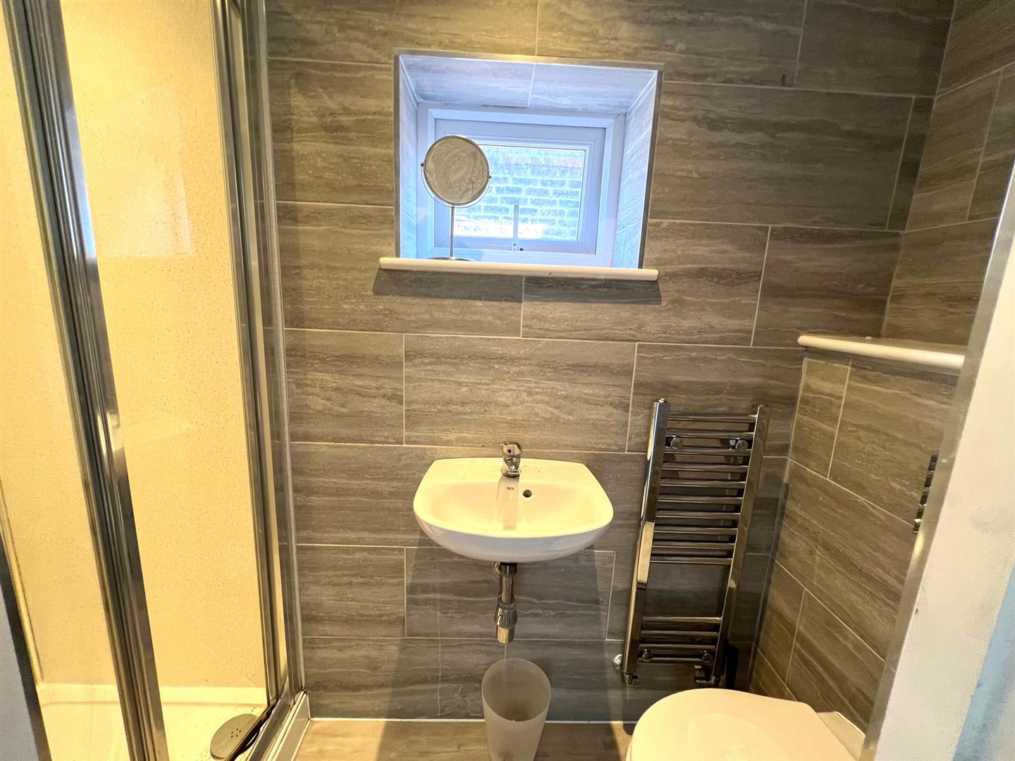 flat for rent elm grove