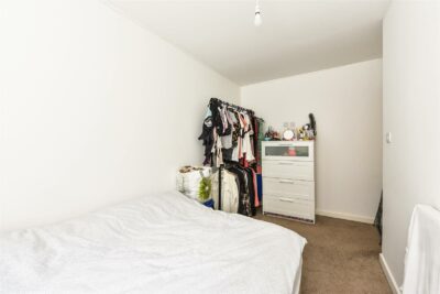 apartment for sale isambard brunel road