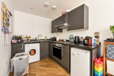 apartment for sale isambard brunel road