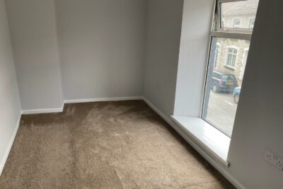 house - terraced for rent north road