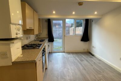 flat for rent london road
