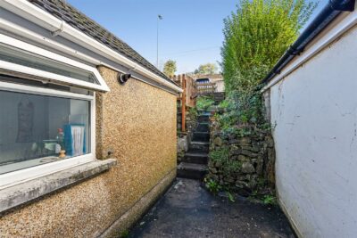 house - terraced for sale cardiff road