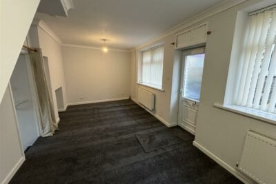 house - terraced for rent park place