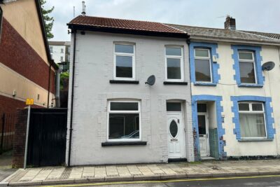 house - end terrace for rent llewellyn street