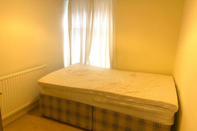 room for rent queen street