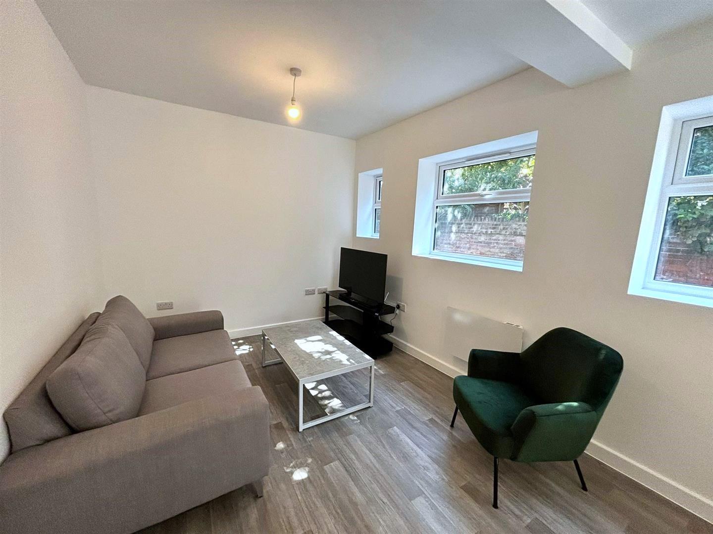 flat for rent 15 st ursula grove