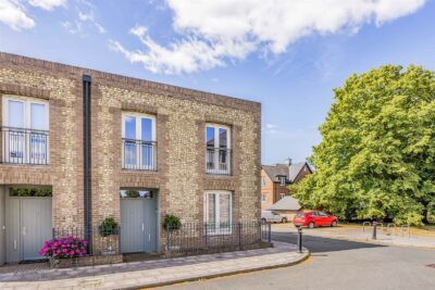 house for sale charlotte avenue