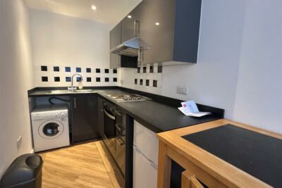 flat for rent isambard brunel road