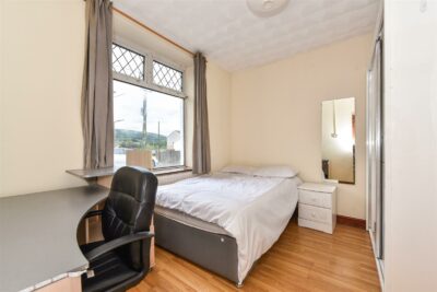 house - end terrace for sale meadow street